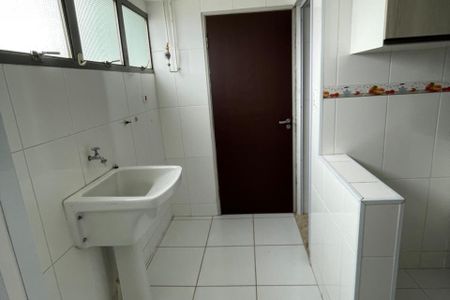 Apartamento para alugar com 63m², 2 quartos e 1 vagaÁrea de Serviço