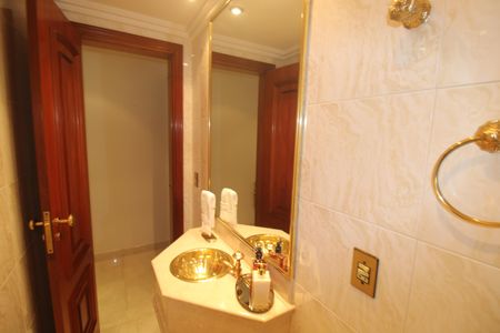 Apartamento para alugar com 210m², 4 quartos e 3 vagasLavabo