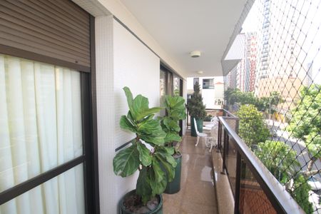 Apartamento para alugar com 210m², 4 quartos e 3 vagasSala - Varanda