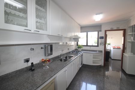 Apartamento para alugar com 210m², 4 quartos e 3 vagasCozinha