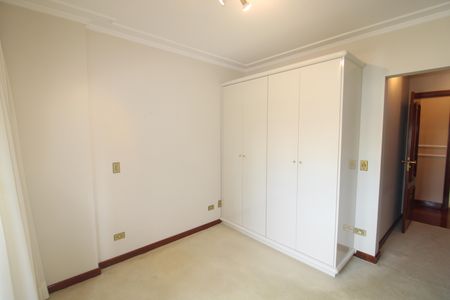 Apartamento para alugar com 210m², 4 quartos e 3 vagasQuarto 2