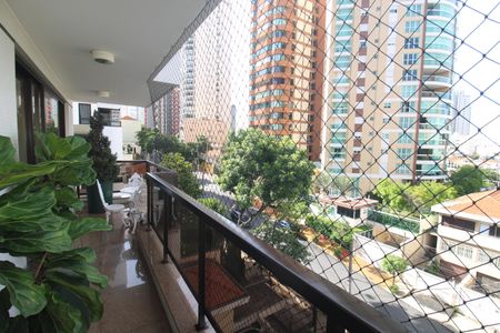 Apartamento para alugar com 210m², 4 quartos e 3 vagasSala - Varanda