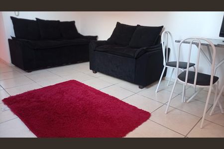 Sala de apartamento para alugar com 2 quartos, 37m² em Cosmos, Rio de Janeiro