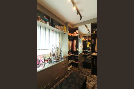 Casa à venda com 200m², 5 quartos e 2 vagasQuarto 2