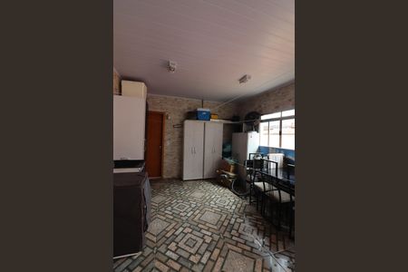 Casa à venda com 200m², 5 quartos e 2 vagasEspaço Gourmet e Área de Serviço