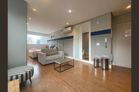 Apartamento para alugar com 35m², 1 quarto e 1 vagaSala/Quarto