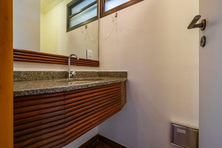 Apartamento para alugar com 155m², 3 quartos e 2 vagasLavabo