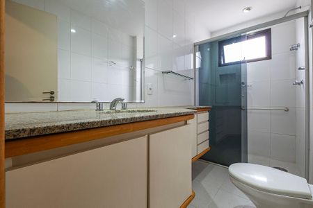 Apartamento para alugar com 155m², 3 quartos e 2 vagasBanheiro Social