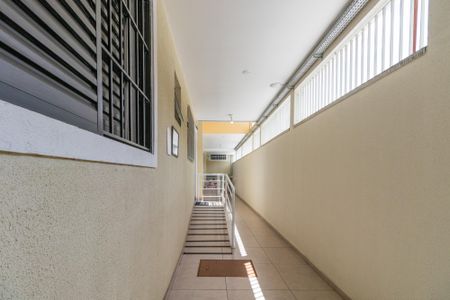Apartamento para alugar com 28m², 1 quarto e sem vaga Apartamento para alugar com 28m², 1 quarto e sem vagaÁrea Comum - Corredor de Entrada