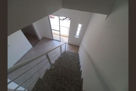 Casa de condomínio para alugar com 108m², 3 quartos e 1 vagaSala