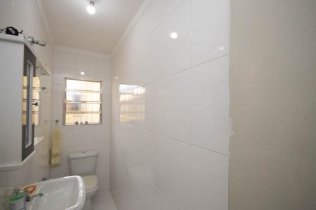 Casa à venda com 175m², 2 quartos e 2 vagasBanheiro 2
