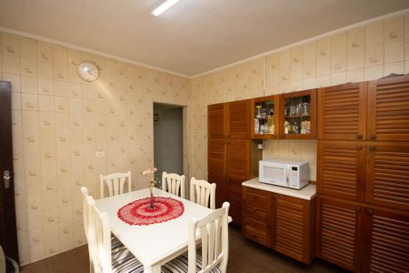 Casa à venda com 175m², 2 quartos e 2 vagasCozinha