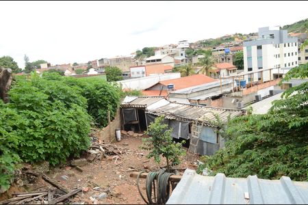 Vista da Varanda de casa para alugar com 1 quarto, 70m² em Belmonte, Belo Horizonte