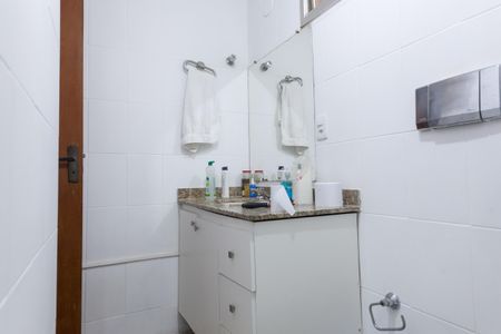 Apartamento à venda com 85m², 2 quartos e 1 vagaBanheiro Suíte