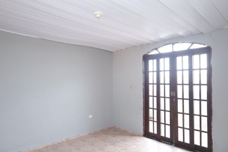 Sala de casa para alugar com 2 quartos, 94m² em Vila Curuçá Velha, São Paulo