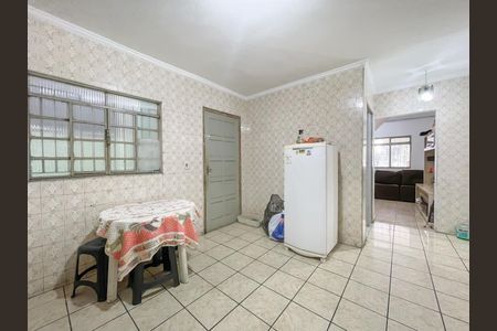 Casa à venda com 225m², 2 quartos e 2 vagasCozinha