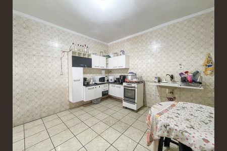 Casa à venda com 225m², 2 quartos e 2 vagasCozinha