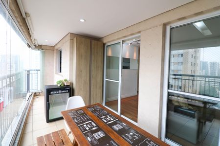 Apartamento para alugar com 95m², 3 quartos e 2 vagasVaranda