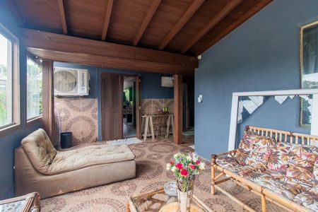 Casa à venda com 500m², 2 quartos e 3 vagas Casa à venda com 500m², 2 quartos e 3 vagasSala 2