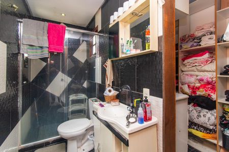 Casa à venda com 500m², 2 quartos e 3 vagas Casa à venda com 500m², 2 quartos e 3 vagasBanheiro do Quarto 2