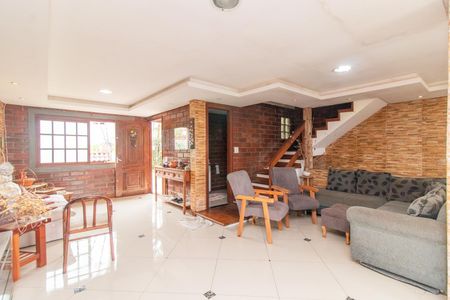 Casa à venda com 500m², 2 quartos e 3 vagas Casa à venda com 500m², 2 quartos e 3 vagasSala