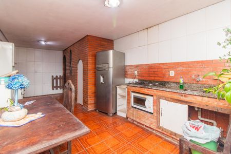 Casa à venda com 500m², 2 quartos e 3 vagas Casa à venda com 500m², 2 quartos e 3 vagasCozinha