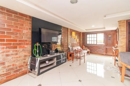 Casa à venda com 500m², 2 quartos e 3 vagas Casa à venda com 500m², 2 quartos e 3 vagasSala