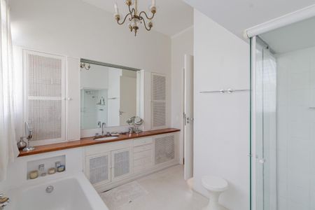 Apartamento para alugar com 410m², 3 quartos e 1 vagaBanheiro da Suíte 2