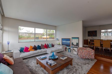 Apartamento para alugar com 410m², 3 quartos e 1 vagaSala de Tv