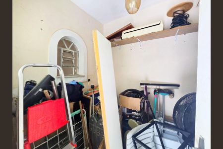 Casa à venda com 260m², 4 quartos e 3 vagasDespensa/ Quarto de Serviço