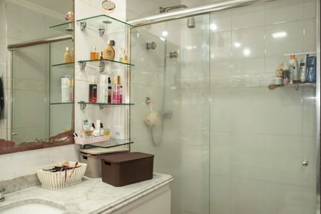 Apartamento à venda com 149m², 3 quartos e 3 vagasBanheiro da Suíte 1