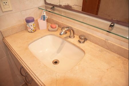 Apartamento à venda com 149m², 3 quartos e 3 vagasBanheiro da Suíte 2