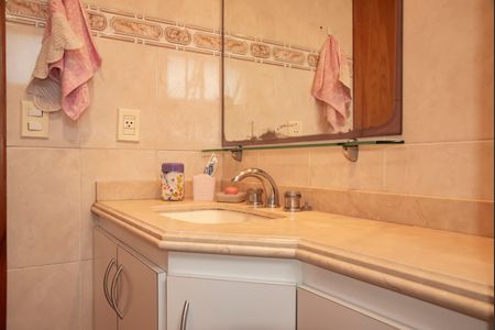 Apartamento à venda com 149m², 3 quartos e 3 vagasBanheiro da Suíte 2