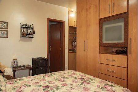 Apartamento à venda com 149m², 3 quartos e 3 vagasSuíte 1