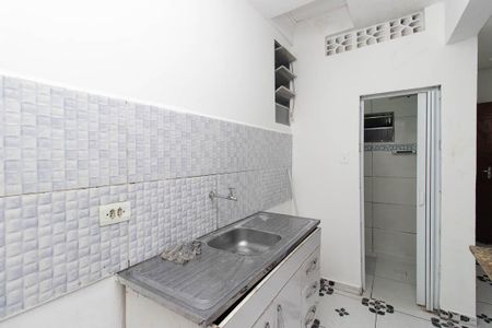 Cozinha de casa de condomínio para alugar com 1 quarto, 30m² em Jardim Brasil, São Paulo