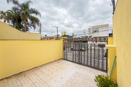 Casa para alugar com 220m², 4 quartos e 3 vagas Casa para alugar com 220m², 4 quartos e 3 vagasEntrada
