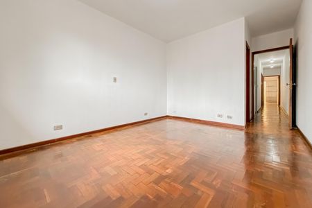 Casa para alugar com 220m², 4 quartos e 3 vagas Casa para alugar com 220m², 4 quartos e 3 vagasSuíte