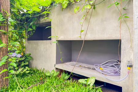 Casa de condomínio para alugar com 110m², 2 quartos e 2 vagasVaranda / Jardim