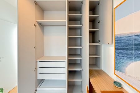 Casa de condomínio para alugar com 110m², 2 quartos e 2 vagasSuíte 2 - Armários 