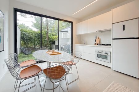 Casa de condomínio para alugar com 110m², 2 quartos e 2 vagasCozinha