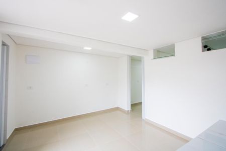 Sala de apartamento para alugar com 2 quartos, 50m² em Jardim do Estádio, Santo André