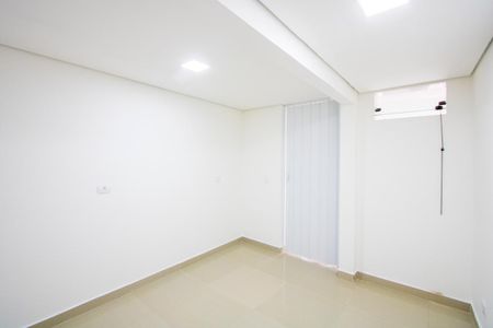 Quarto 1 de apartamento para alugar com 2 quartos, 50m² em Jardim do Estádio, Santo André