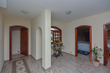 Sala 2 de casa à venda com 4 quartos, 350m² em Jardim Teresa, São Paulo