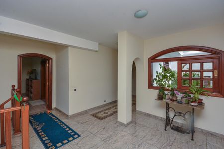 Casa à venda com 350m², 4 quartos e 3 vagas Casa à venda com 350m², 4 quartos e 3 vagasSala 2