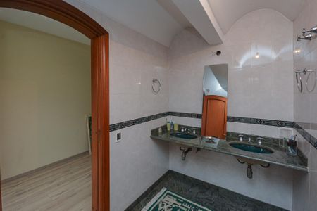 Casa à venda com 350m², 4 quartos e 3 vagas Casa à venda com 350m², 4 quartos e 3 vagasBanheiro da Suíte 3