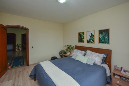 Casa à venda com 350m², 4 quartos e 3 vagas Casa à venda com 350m², 4 quartos e 3 vagasSuite 1