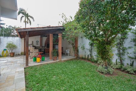 Casa à venda com 350m², 4 quartos e 3 vagas Casa à venda com 350m², 4 quartos e 3 vagasJardim