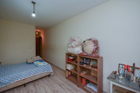 Casa à venda com 350m², 4 quartos e 3 vagas Casa à venda com 350m², 4 quartos e 3 vagasSuite 2