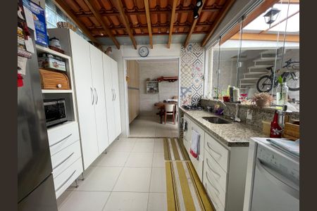 Casa à venda com 120m², 3 quartos e 2 vagasCozinha