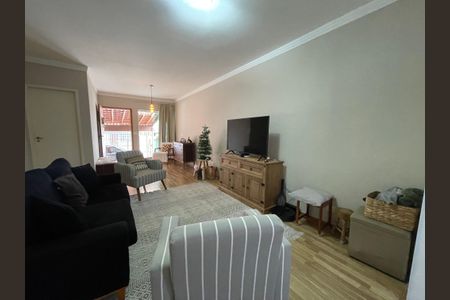 Casa à venda com 120m², 3 quartos e 2 vagasSala